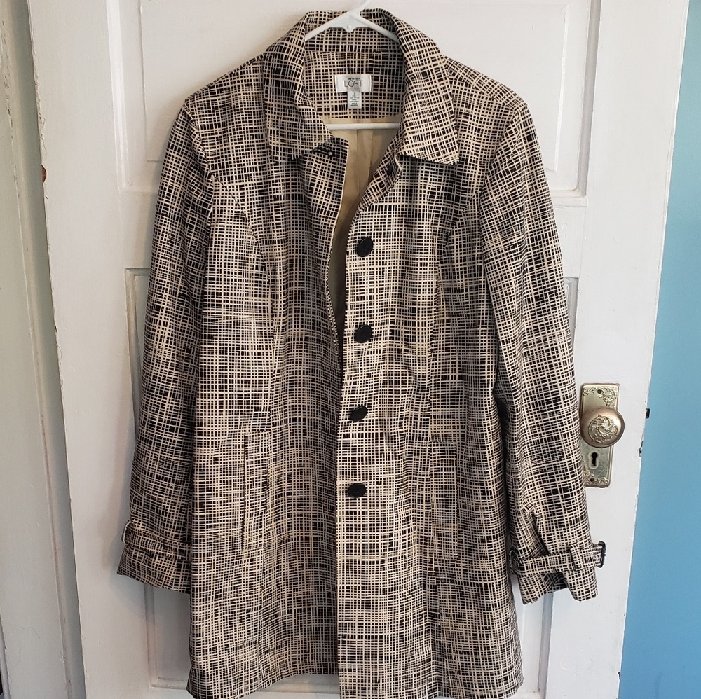 Loft Trench Coat Black Tan Large